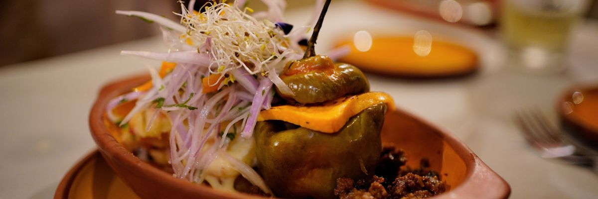 Un repas dans un restaurant au P&eacute;rou