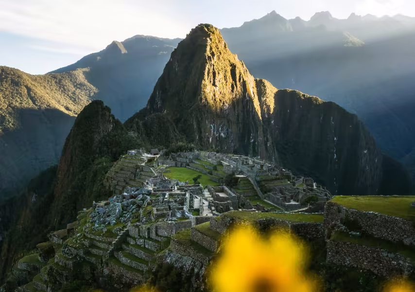 Vue panoramique sur le Machu Picchu