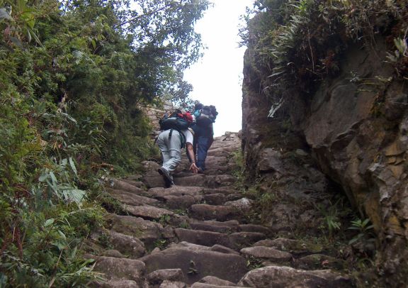 Sentier andin emprunt&eacute; pendant le trek du Chemin de l&rsquo;Inca