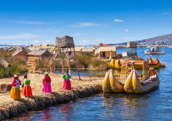 Lac Titicaca et paysages de l&rsquo;Altiplano p&eacute;ruvien