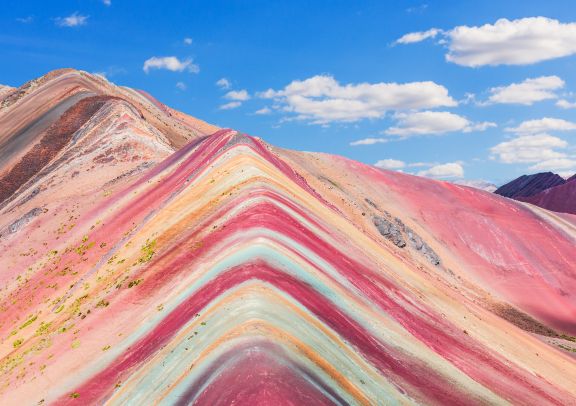 Montagne color&eacute;e de Vinicunca pr&egrave;s de Cusco