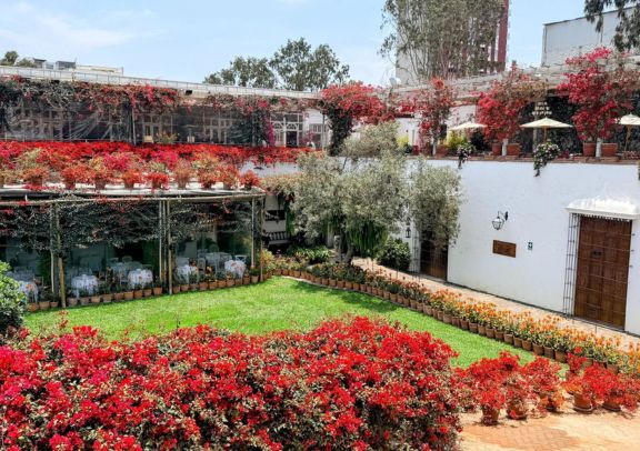 Jardins du musée Larco à Pueblo Libre, Lima