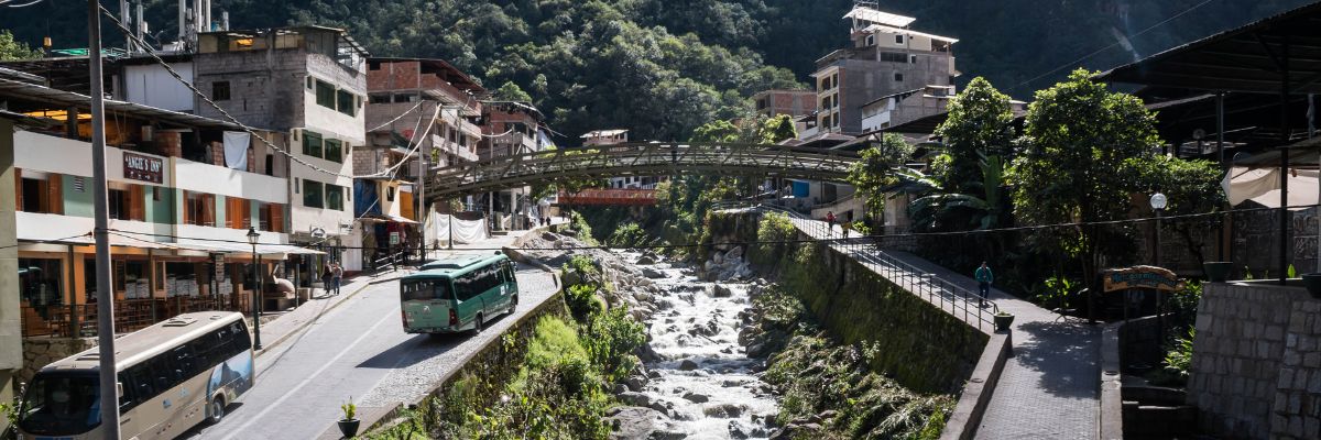 Bus touristique au départ d’Aguas Calientes